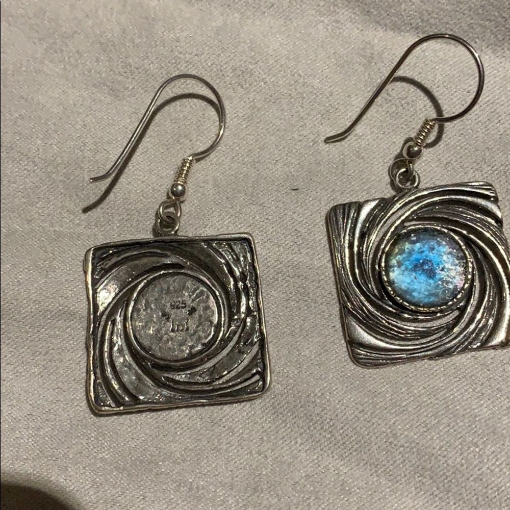Sterling silver earring - Picture 2 of 3